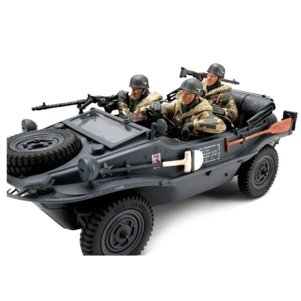 Torro 1/16 Figures Schwimmwagen Crew Set Paratrooper Winter