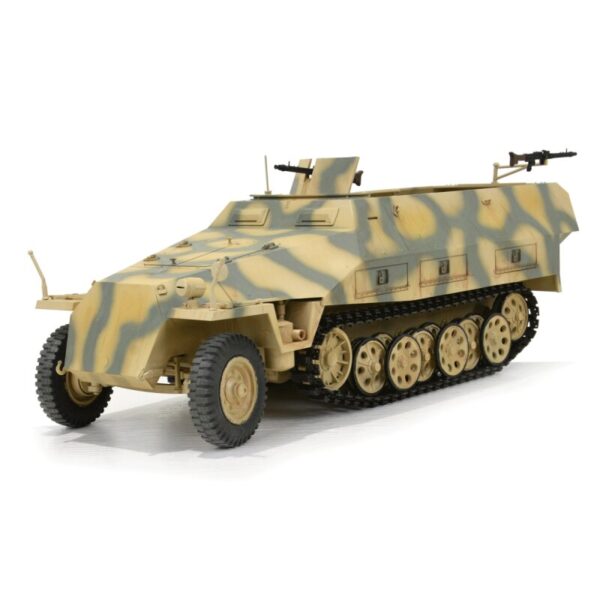 03 Torro 29001-CA 1/16 RC Sd. Kfz. 251/1 Ausf. D camouflage