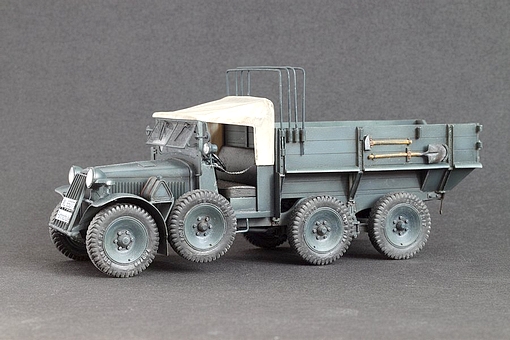Plus Model 278 German Light Lorry Kfz 70.Steyr 640 1/35