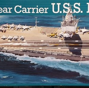 Revell 05046 Nuclear Carrier U.S.S. Enterprise 1/720