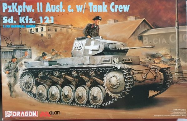 Dragon 9026 Pz.Kpfw. II Ausf. c. Sd.Kfz. 121 w/Tank Crew 1/35