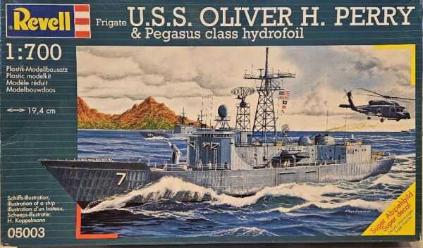 Revell 05003 Frigate U.S.S. Oliver H. Perry & Pegasus Class Hydrofoil 1/700