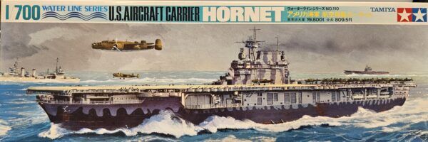 2 Tamiya  A110-800 U.S. Aircraft Carrier Hornet 1/700