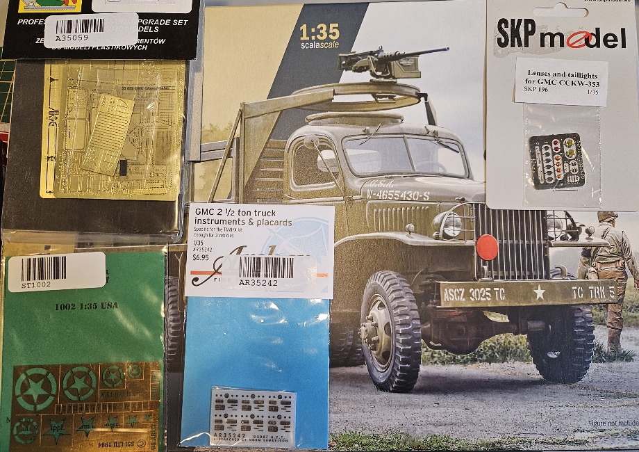 Italeri 6271 GMC 2,5 ton 6X6 Truck + extra's 1/35