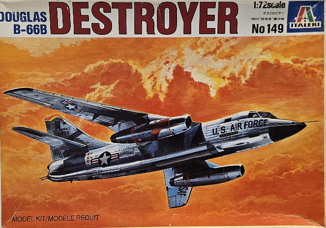 Italeri 149 Douglas B-66B Destroyer 1/72