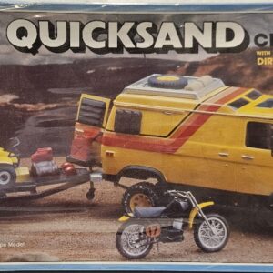 Revell 7403 Quicksand Chevy Van with Honda Odyssey, Dirt Bike and Trailer 1/25