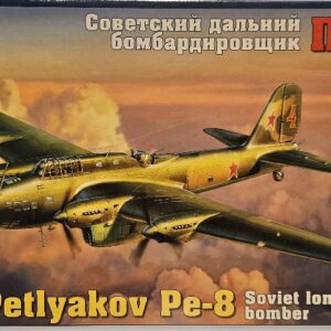 Zvezda 7264 Petlyakov Pe-8 Soviet Long Range Bomber 1/72