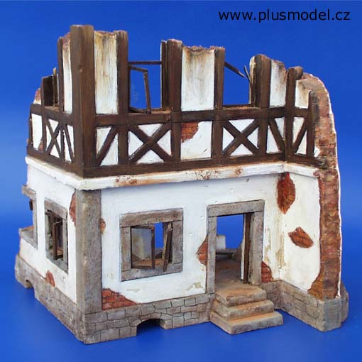 Plus Model 047 German House Diorama 1/35