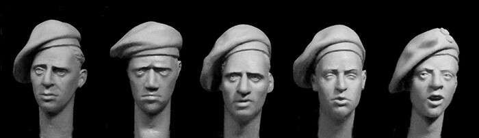 Hornet HBH 19  British Late WW2 Berets (Badge Included for Polish Paratroops) 1/35